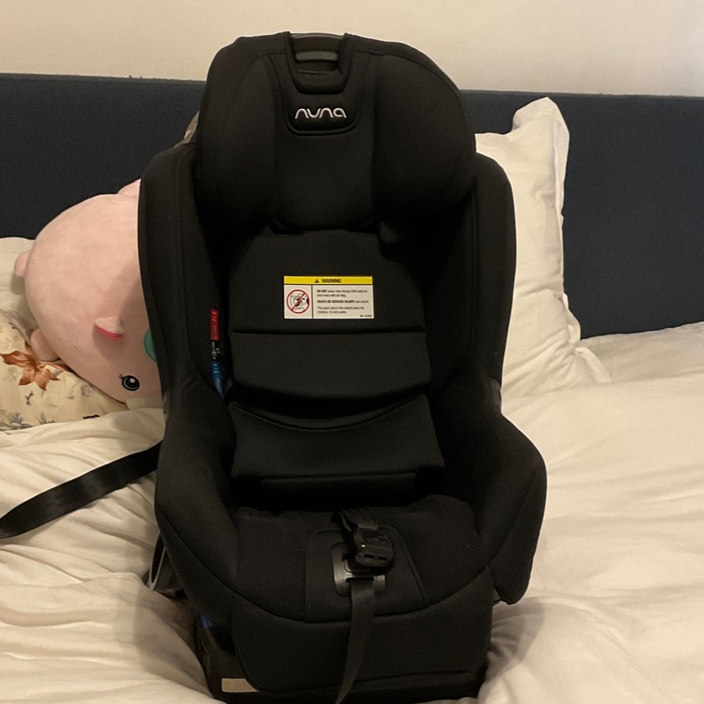 Nuna Black Infant Car Seat sold